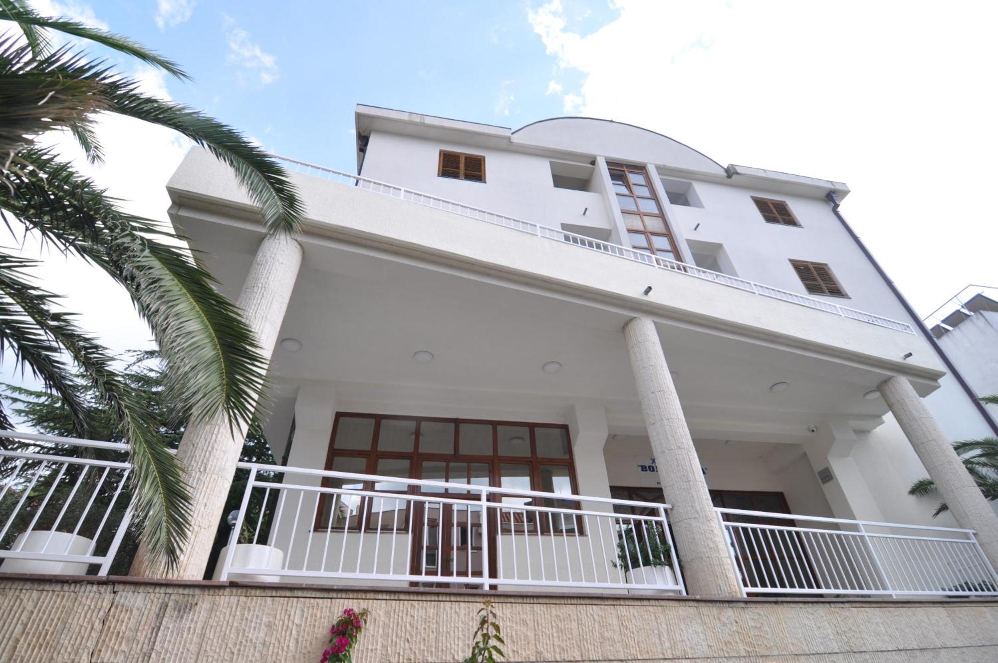 Depadans Hotela Talia Igalo Exterior photo